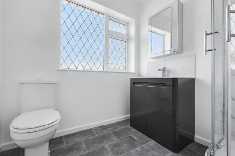 Shower Room_1.jpeg