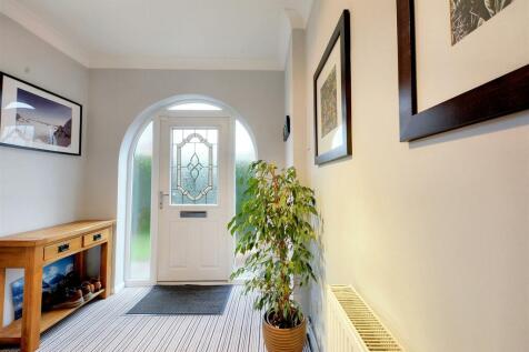 Hallway.jpeg