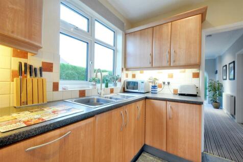 Kitchen_3.jpeg