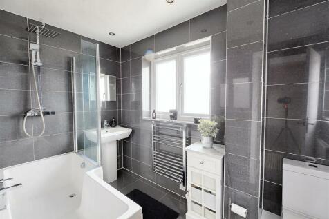 bathroom.jpeg