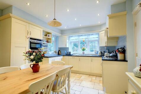 Kitchen_ (2).jpeg