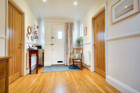 Entrance Hall (1).jpeg
