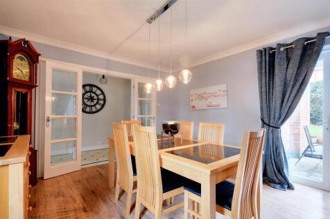 Dining Room_2.jpeg