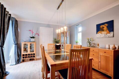 Dining Room_3.jpeg