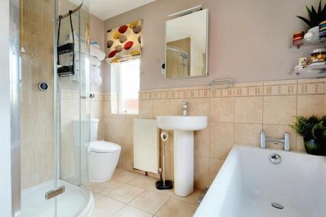 Bathroom_1.jpeg