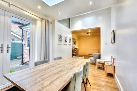 Dining Room_2.jpeg