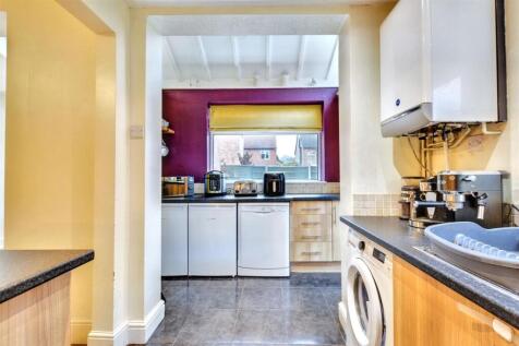 Kitchen_2.jpeg