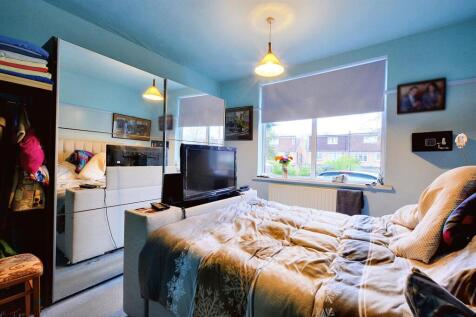 Bedroom 1.jpeg