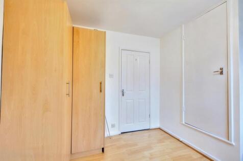 Bedroom 3_2.jpeg