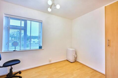 Bedroom 3_3.jpeg