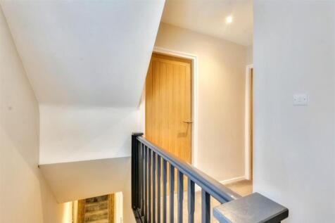 1ST Floor Landing_2.jpeg