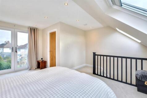 Bedroom 1_3.jpeg