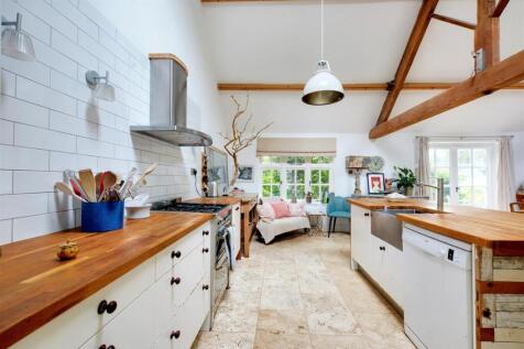 Kitchen_3.jpeg