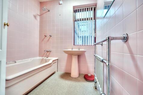 Bathroom.jpeg