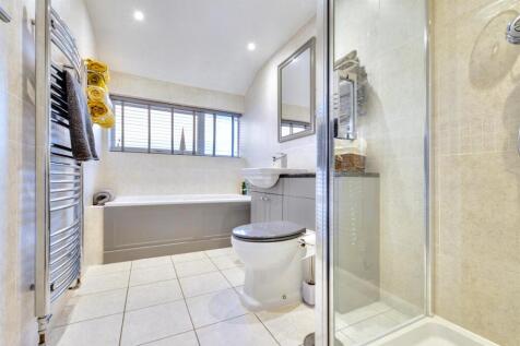 Bathroom.jpeg