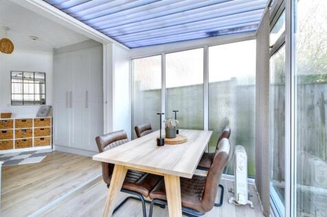 Dining Room_3.jpeg