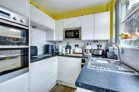 Kitchen_2.jpeg