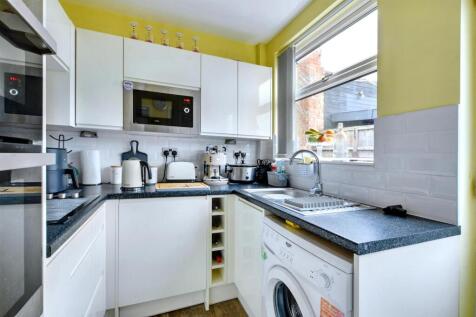 Kitchen_1.jpeg