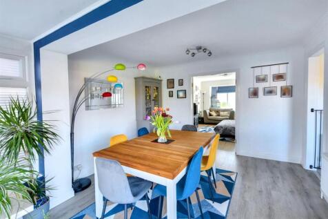 Dining Room_2.jpeg