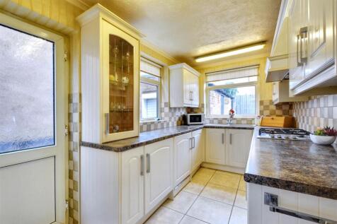 Kitchen_2.jpeg