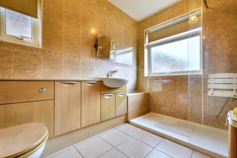 Shower Room.jpeg