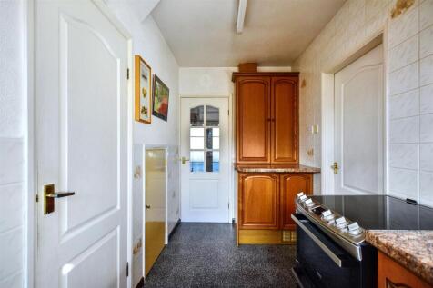 Kitchen_4.jpeg