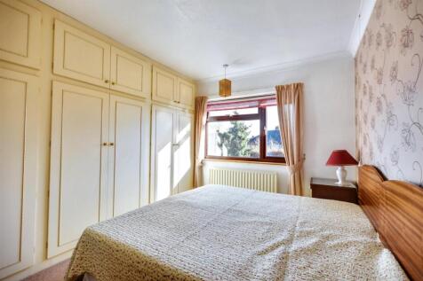 Bedroom 1_1.jpeg