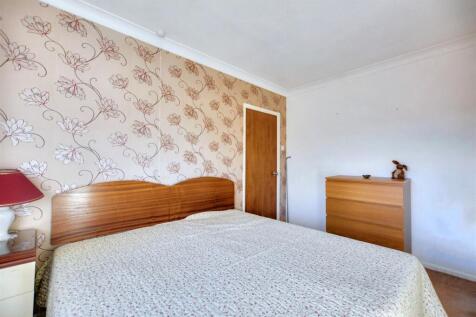 Bedroom 1_2.jpeg