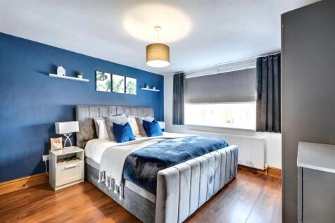 Bedroom 1_1.jpeg