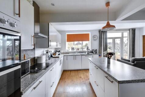 Kitchen_ (3).jpeg