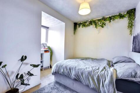 Bedroom 2_1.jpeg