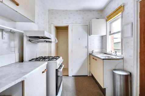 Kitchen_2.jpeg
