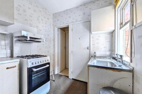 Kitchen_3.jpeg