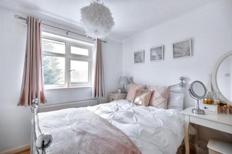 Bedroom 2_1.jpeg
