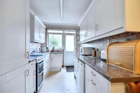 Kitchen_1.jpeg