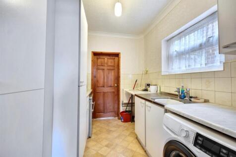 Utility Room_1.jpeg