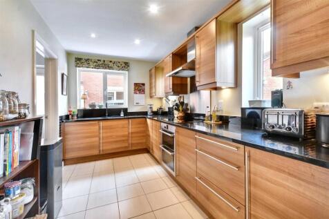 Kitchen_1.jpeg