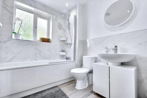 Bathroom.jpeg