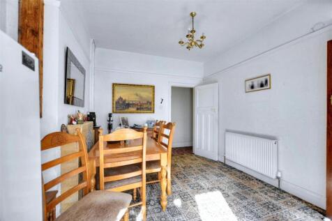 Dining Room_2.jpeg