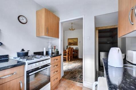 Kitchen_2.jpeg