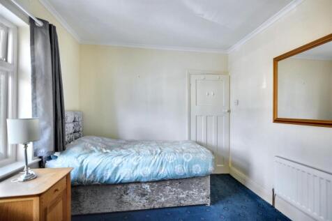 Bedroom 2_2.jpeg