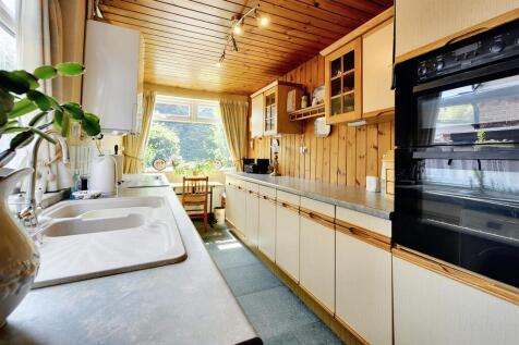 Kitchen_2.jpeg