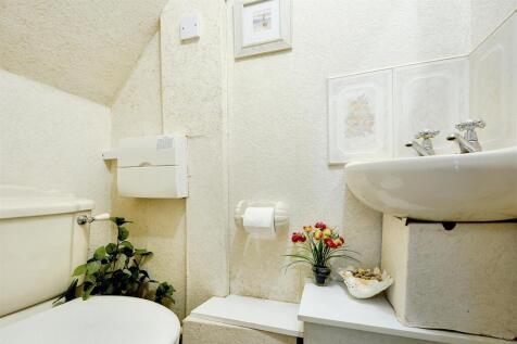 Ground Floor WC.jpeg