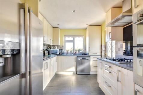 Kitchen_1.jpeg