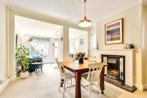 Dining Room_1.jpeg