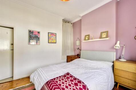 Bedroom 1_3.jpeg