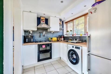Kitchen_1.jpeg