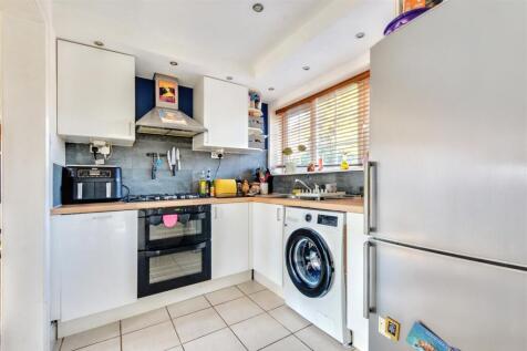 Kitchen_2.jpeg