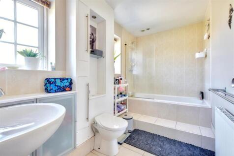 Bathroom.jpeg