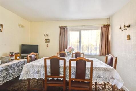 Dining Room_1.jpeg